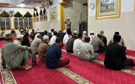 Kapolres Morowali AKBP Zulkarnain Safari Subuh di Masjid Al-Munawarah, Ajak Warga Tertib Berlalu Lintas
